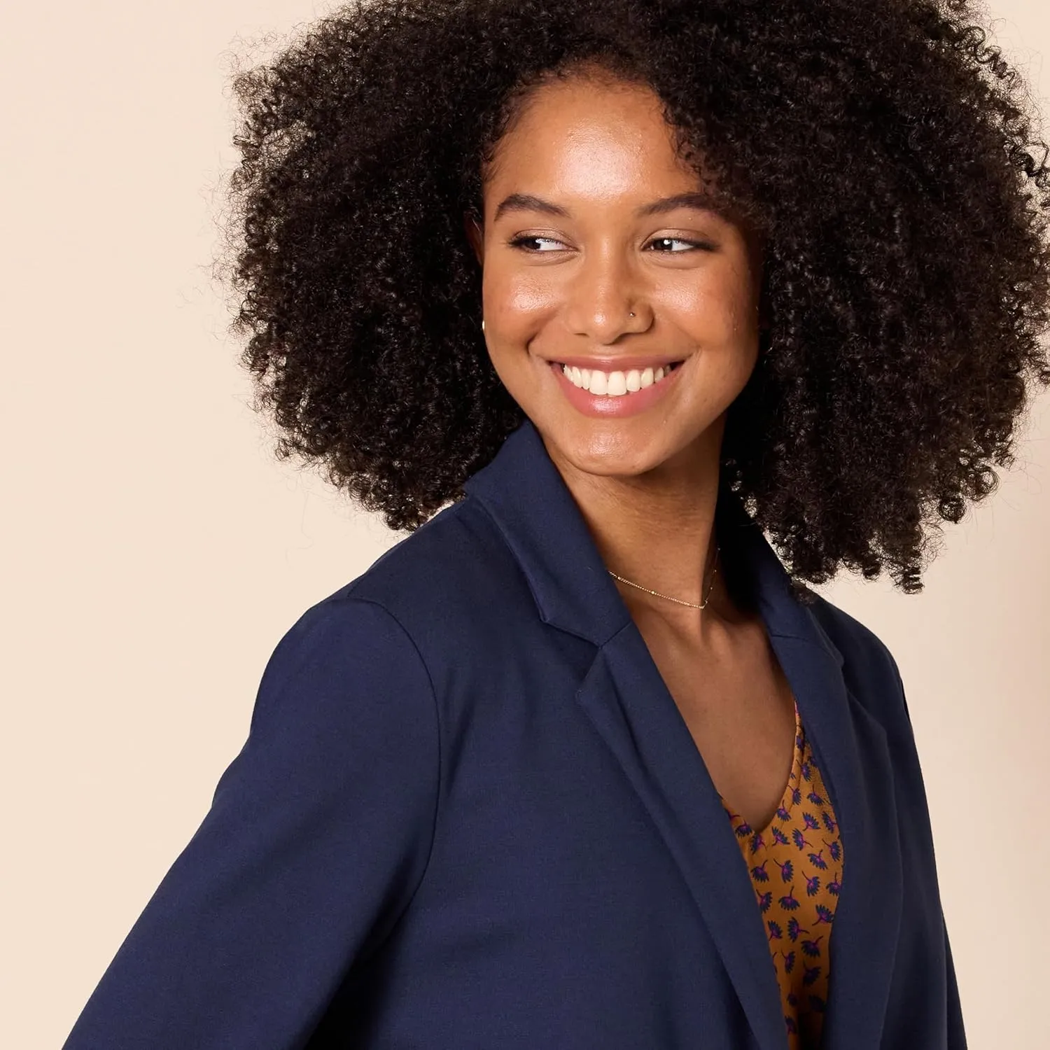 Amazon Essentials Women's Relaxed-Fit Soft Ponte Blazer