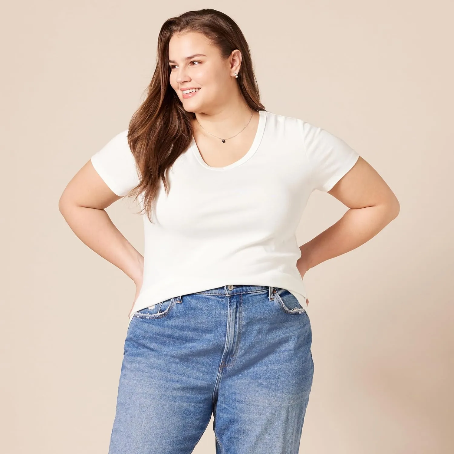 Amazon Essentials Women's Slim-Fit Short-Sleeve V-Neck T-Shirt, Pack of 2