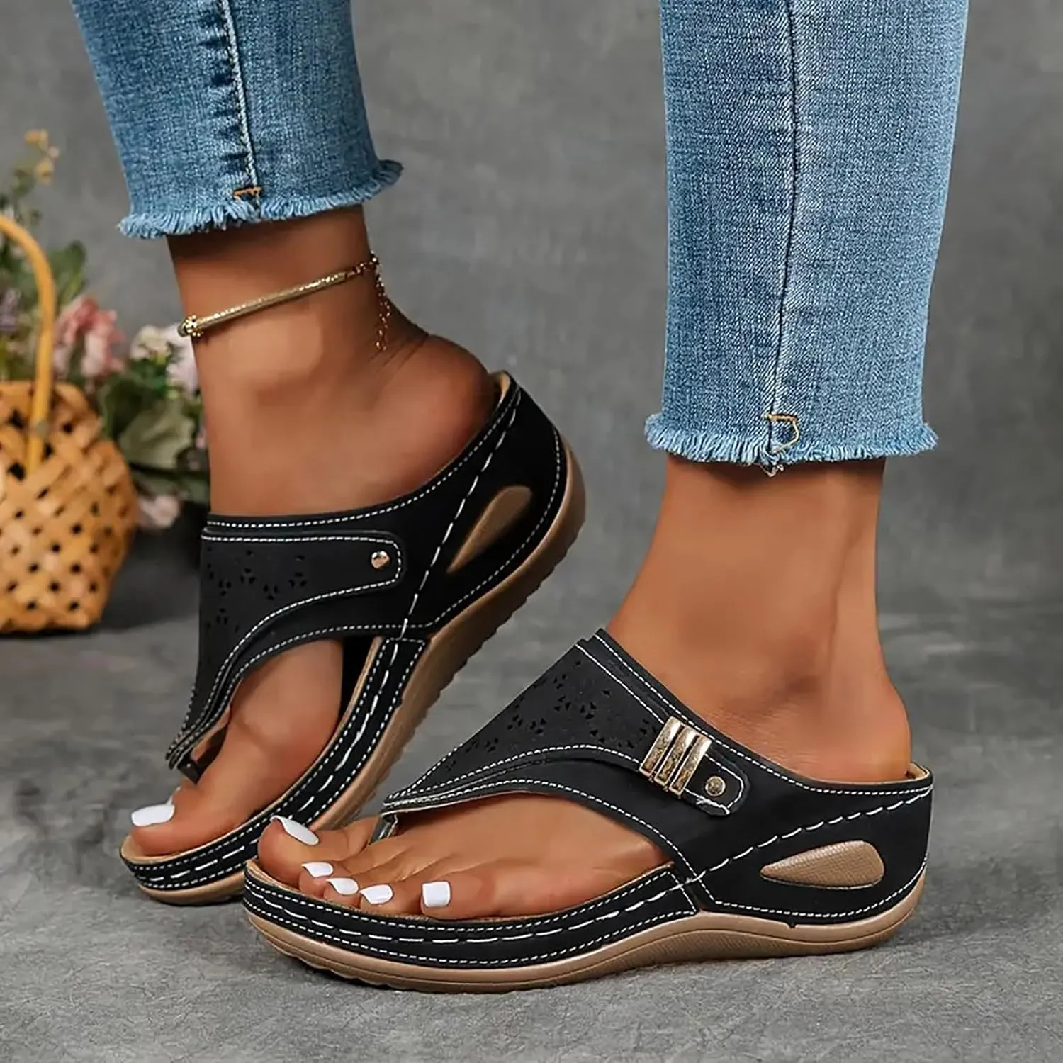 Avylays Orthopedic Sandals,Breathable Mesh Hollow Sports Sandals,Orthopedic Flip-Flops Summer Comfortable Sandals