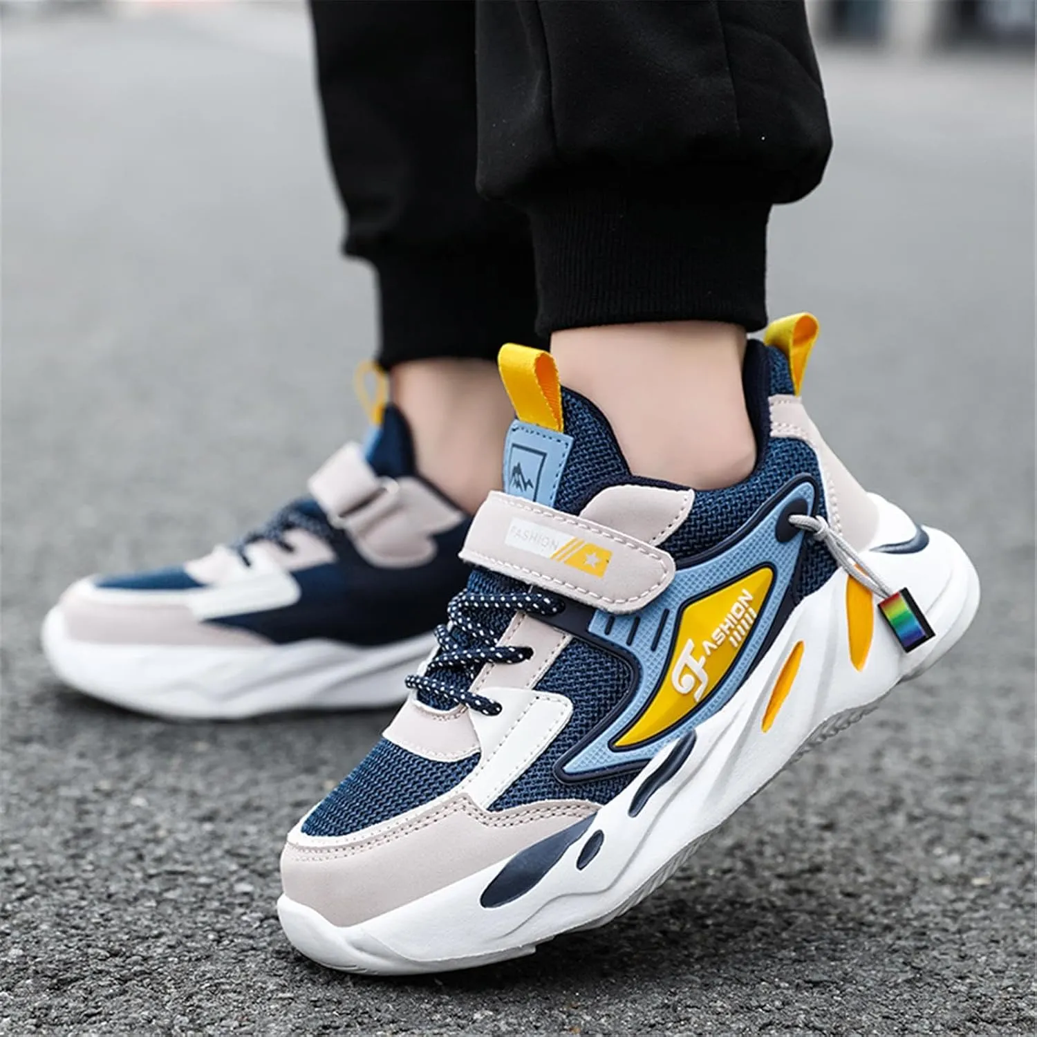 Boys Girls Shoes Lightweight Breathable Running Tennis Athletic Kids Sneakers
