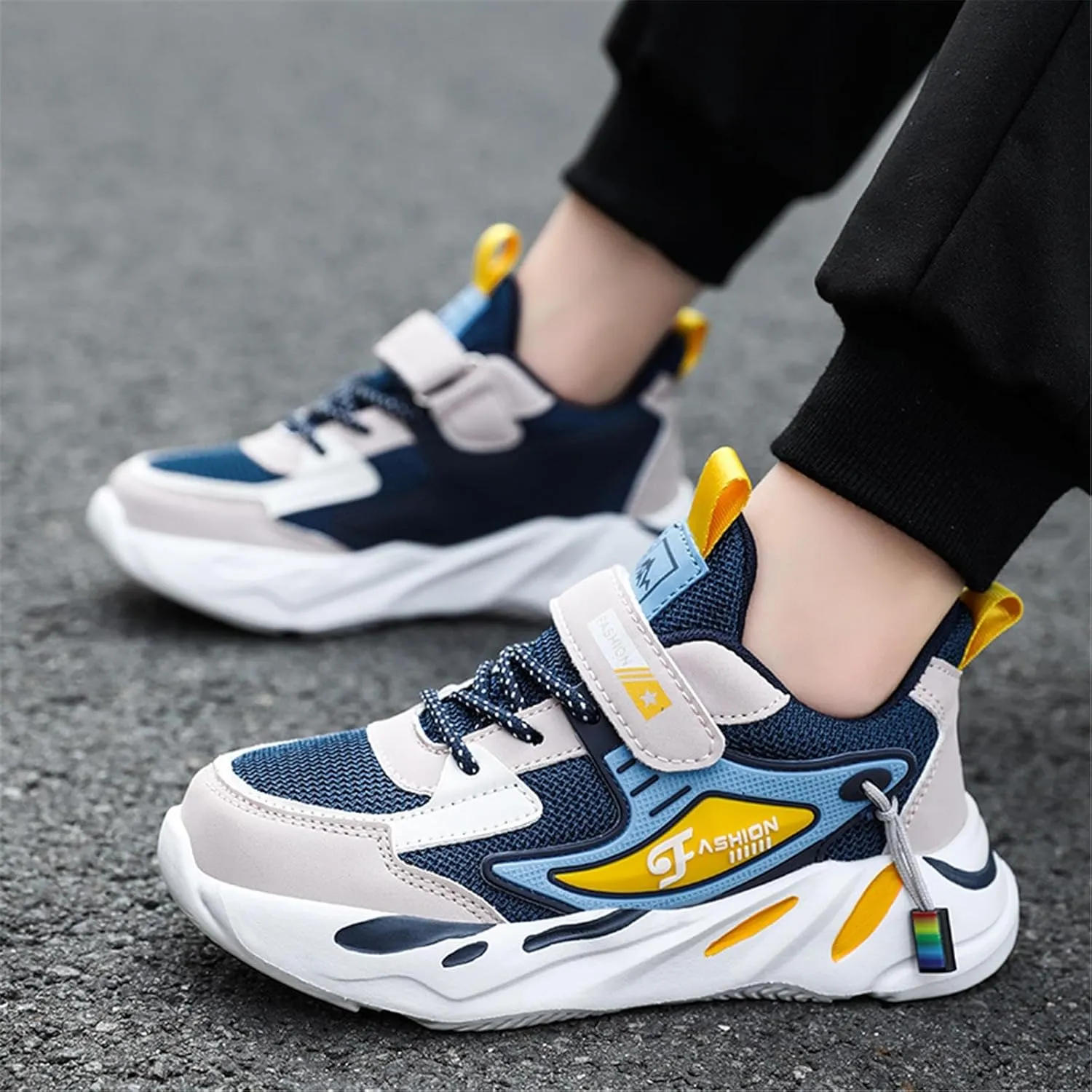 Boys Girls Shoes Lightweight Breathable Running Tennis Athletic Kids Sneakers