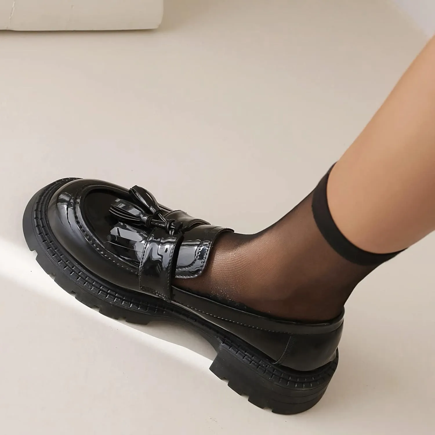 British Style Women's Fashion Loafers, Patent Leather Tassel Loafers, Black Thick-Soled Loafers, Slip-on Thick-Soled Loafers, Simple Casual Flat Shoes, Plus Size Shoes.