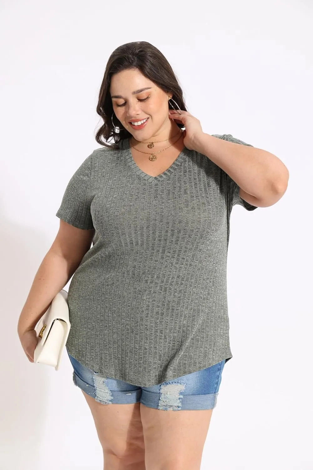 CARCOS Plus Size Tops for Women Short Sleeve Shirts Basic V Neck Summer Tshirts Casual Tunics XL-5XL
