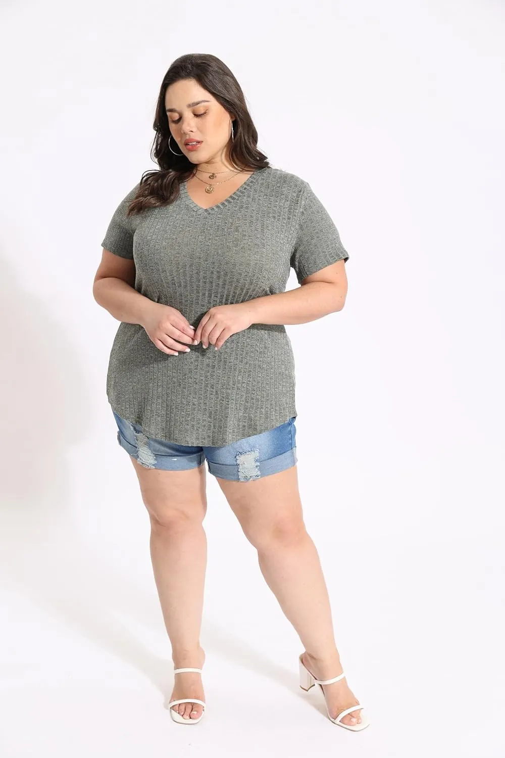 CARCOS Plus Size Tops for Women Short Sleeve Shirts Basic V Neck Summer Tshirts Casual Tunics XL-5XL