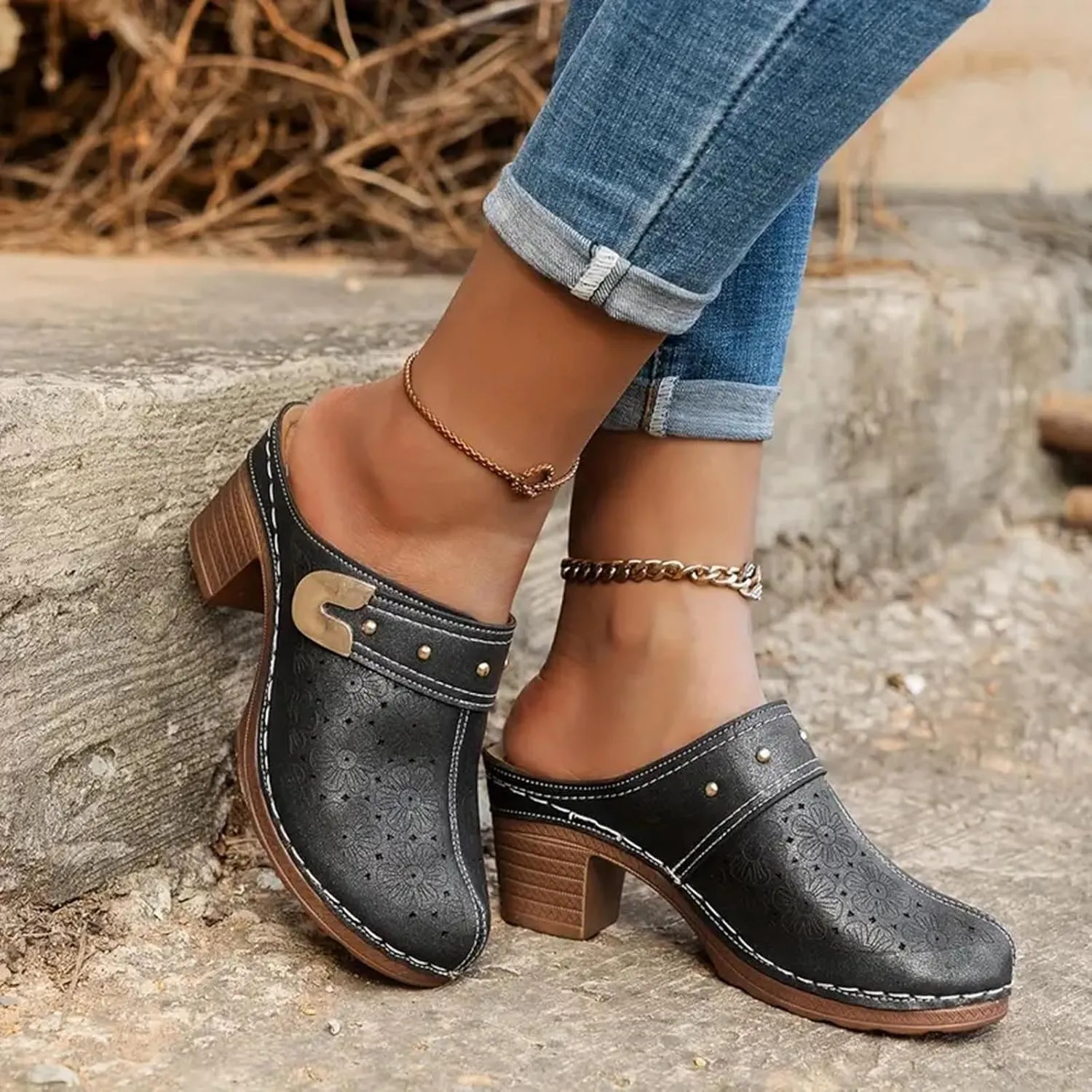 Chunky Heel Sandals for Women Open Back Leather Clogs Mules Hollow Out Closed Toe Sandals, Metal Decoration Casual Breathable Backless Mules Sandal Comfortable Orthopedic Shoes