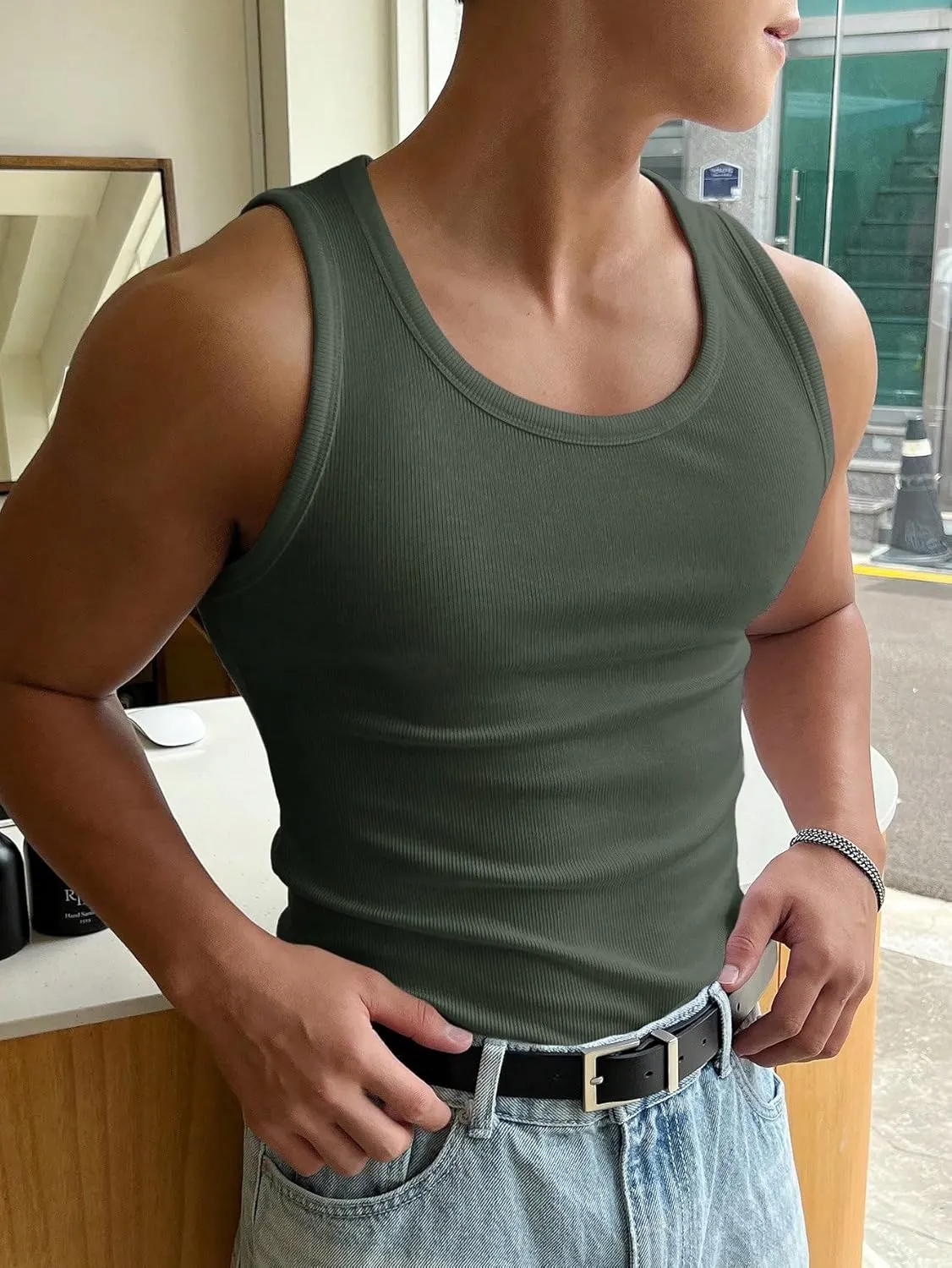 COZYEASE Men's Summer Tank Top Scoop Neck Workout Gym Muscle Tank T-Shirt Sleeveless Undershirt