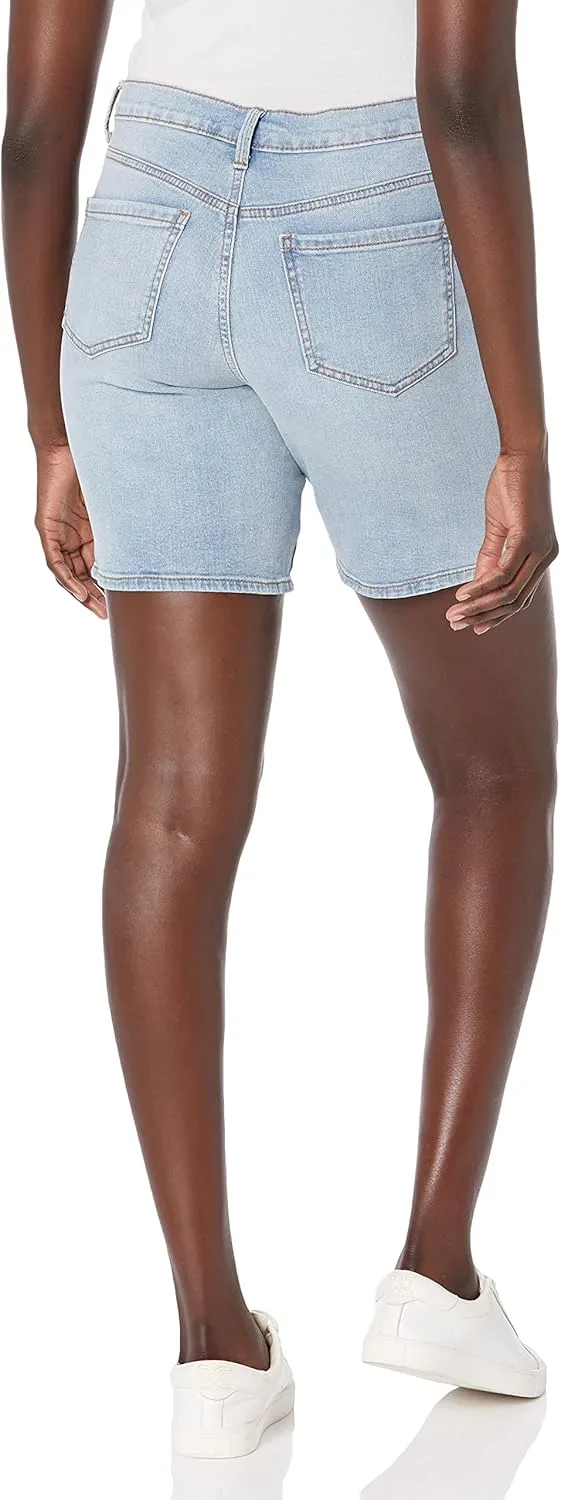 Gloria Vanderbilt Women's 3/4 Thigh 8" Relaxed Fit Short