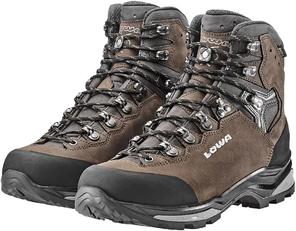 LOWA Camino EVO GTX Medium Boots