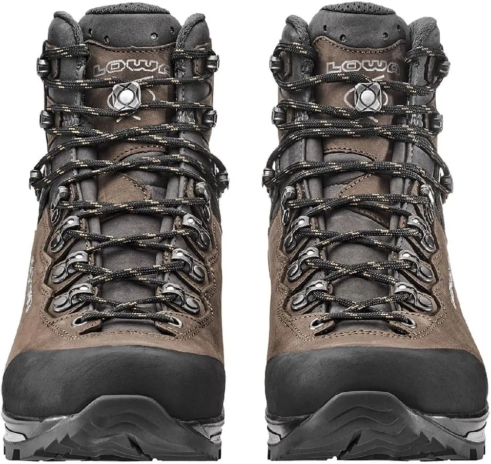 LOWA Camino EVO GTX Medium Boots