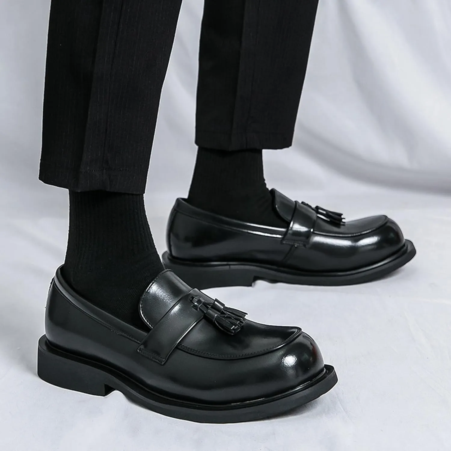 Men's Leather Tassel Slip-On Low Block Heel Loafers Fashion Comfortable Luxury Round Toe Low Top Chunky Low Heel Penny Loafers Casual Work Office Business Dress Shoes