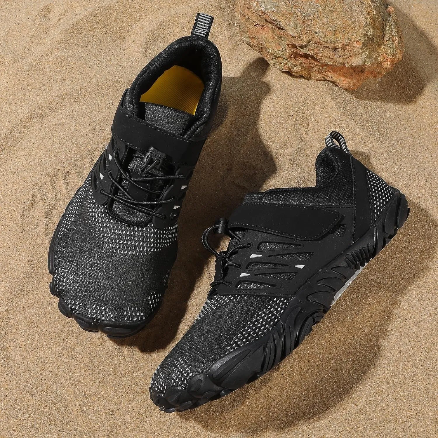 Mens Womens Water Shoes Wading Diving Beach Walking Hiking Quick Drying Sports Aqua Shoes with Adjustable Strap Indoor Fitness Comfy Cushioned Thick Sole Shoe Sumemr Barefoot Wear 2025 Couple Sneaker