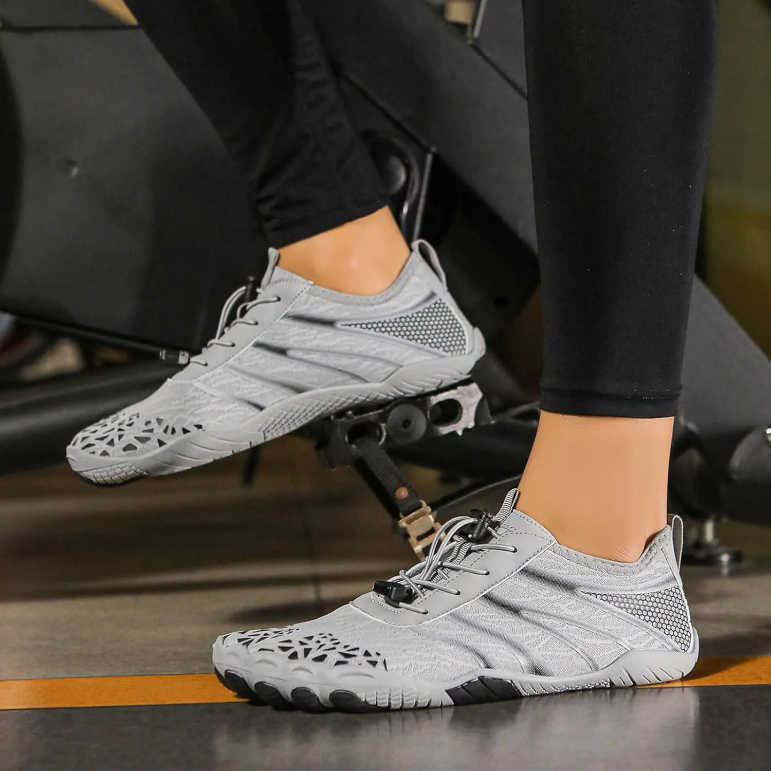 Thatrich Grounded Footwear for Women Men Wide Toe Box Sneakers Waterproof Hiking Running Shoe Non Slip Barefoot Shoes Quick Dry Athletic Running Sports Walking Spring Summer Beach Wear Unisex Sneaker