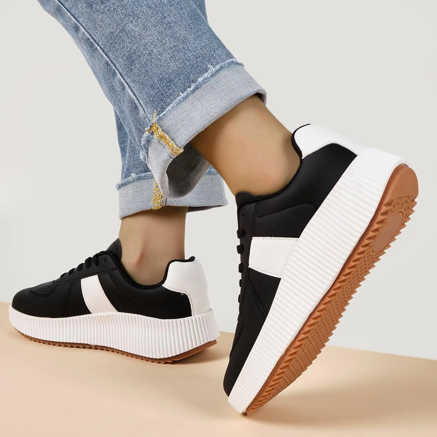 UUBARIS Women's Chunky Platform Fashion Sneakers Dressy Casual Walking Shoes Comfort Tennis Shoes