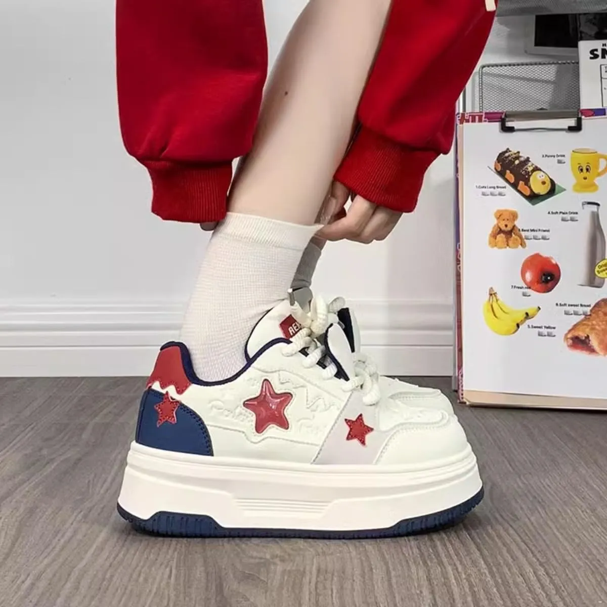 Womens Y2K Sneakers Chunky Cute Star Preppy Kawaii Platform Shoes Laces Up Streetwear for Women Girl Walking Fit Well