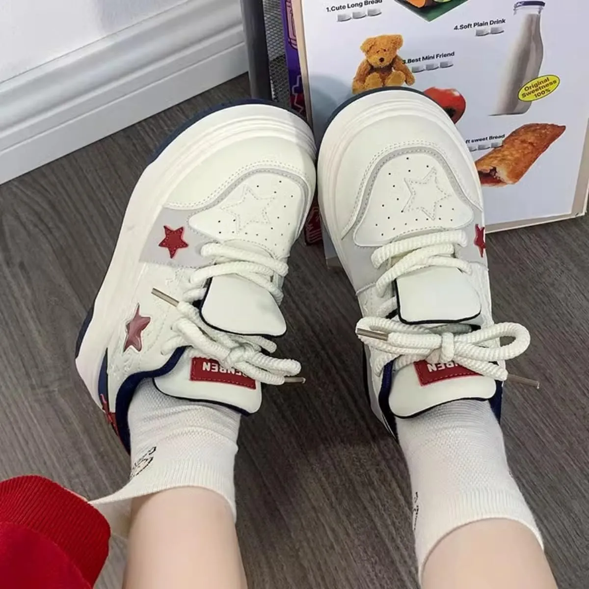 Womens Y2K Sneakers Chunky Cute Star Preppy Kawaii Platform Shoes Laces Up Streetwear for Women Girl Walking Fit Well